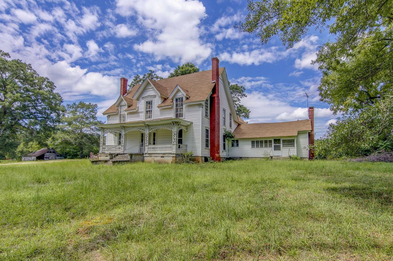 Georgia Farmhouse Fixer-Upper for Sale - Georgia Real Estate Georgia Farmhouse Fixer-Upper for Sale - Georgia Real Estate